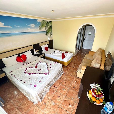 First Class Hotel Alanya Bagian luar foto
